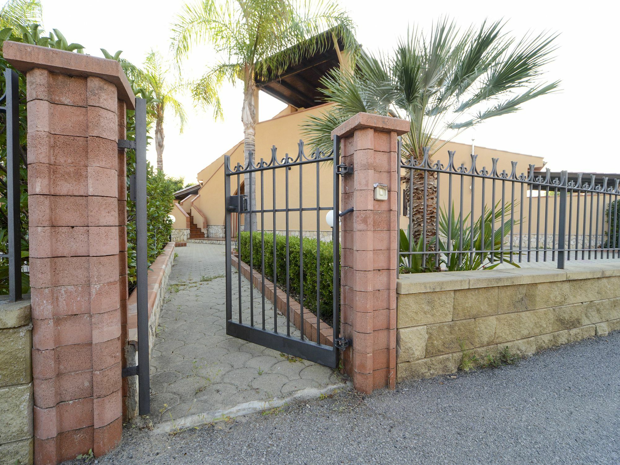 Villa Torre Roccella كامبوفيليتْشّي دي روتْشّي المظهر الخارجي الصورة